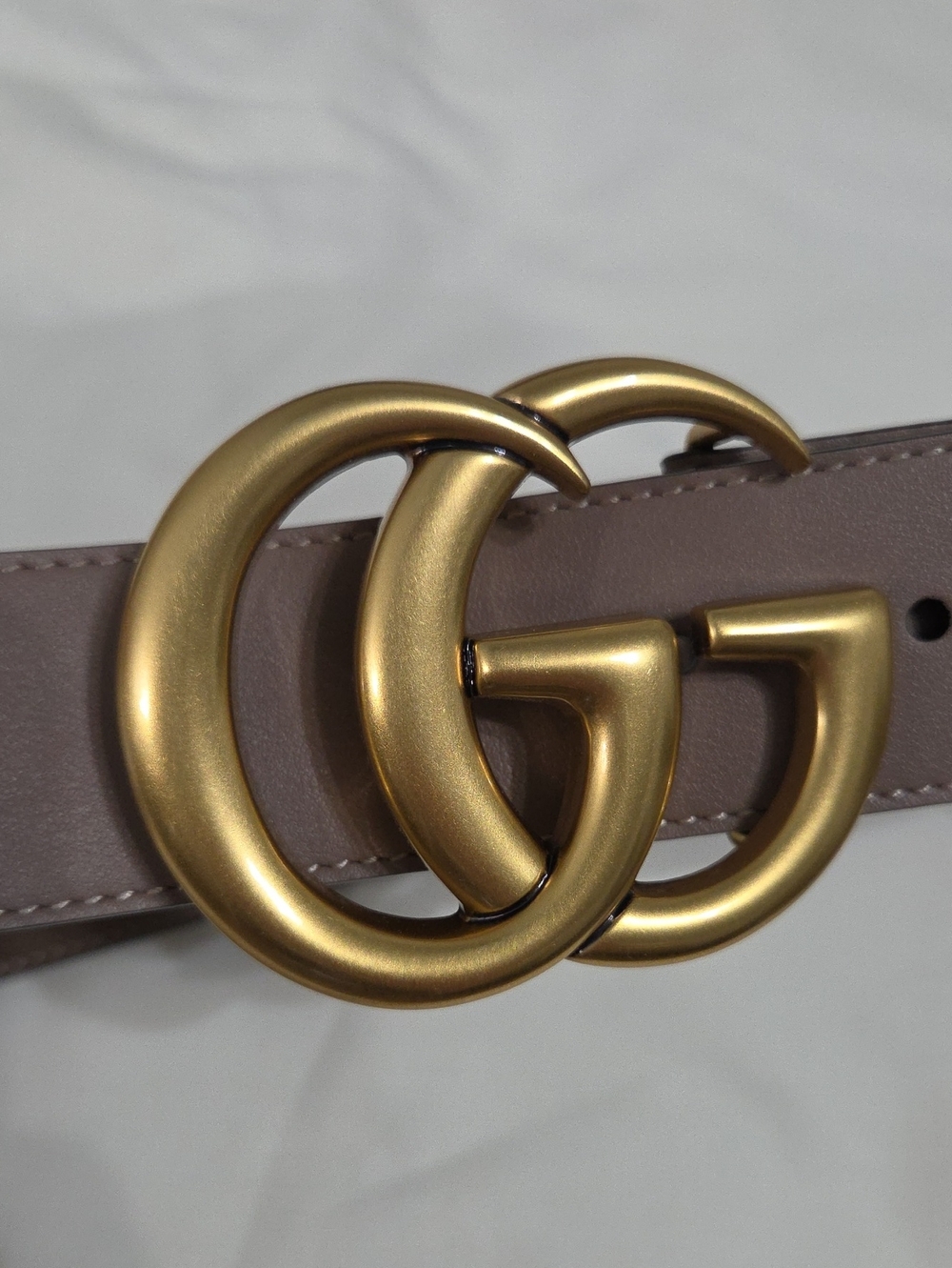 Gucci Taupe Pink Leather Belt with Gold Double G Buckle